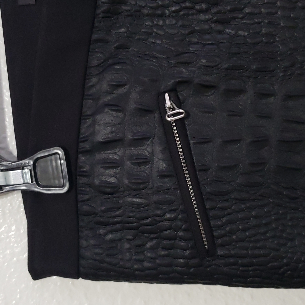 Maje Croc Embossed Skinny Pants Zip Ankle, Color Black, Size 36 - Picture 4 of 16